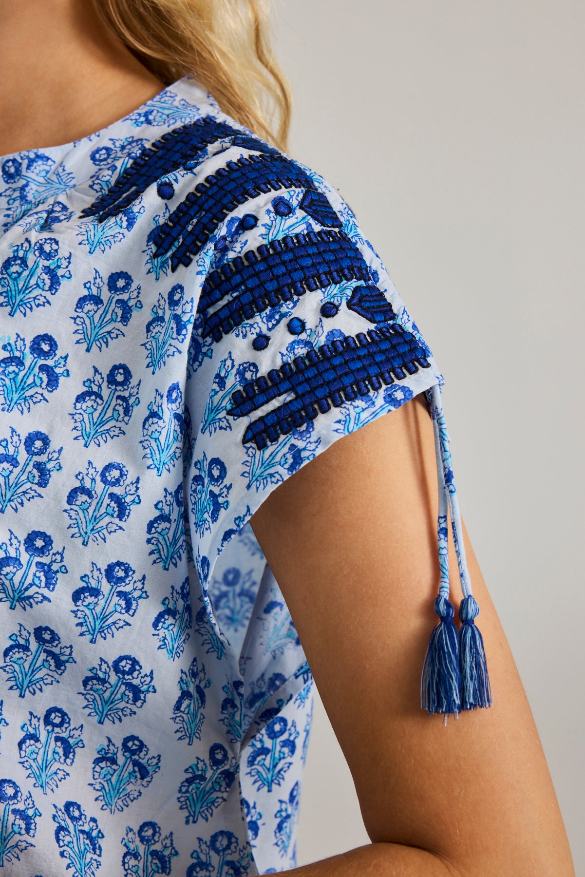 Santa Beate - Blouse