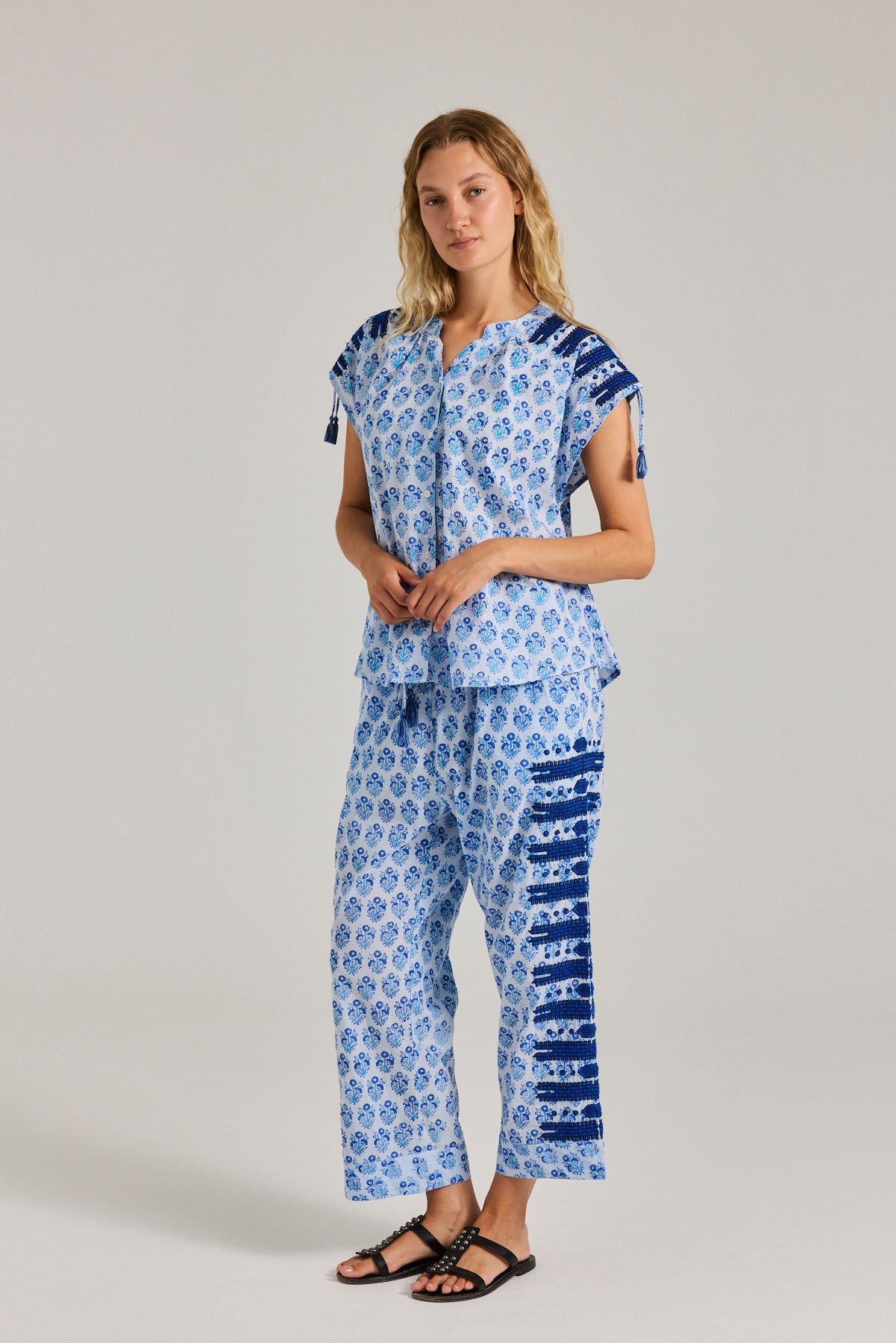 Santa Titiana- Py pants